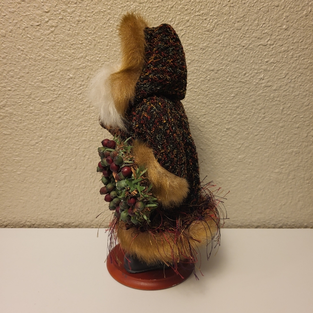 Rustic Santa Claus - Picture 2 of 11
